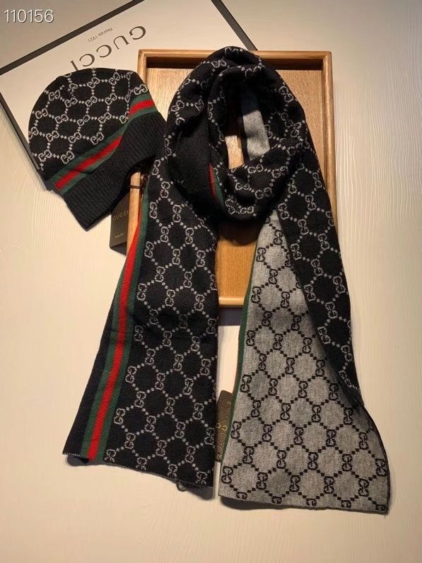 Gucci Cowl and Hat